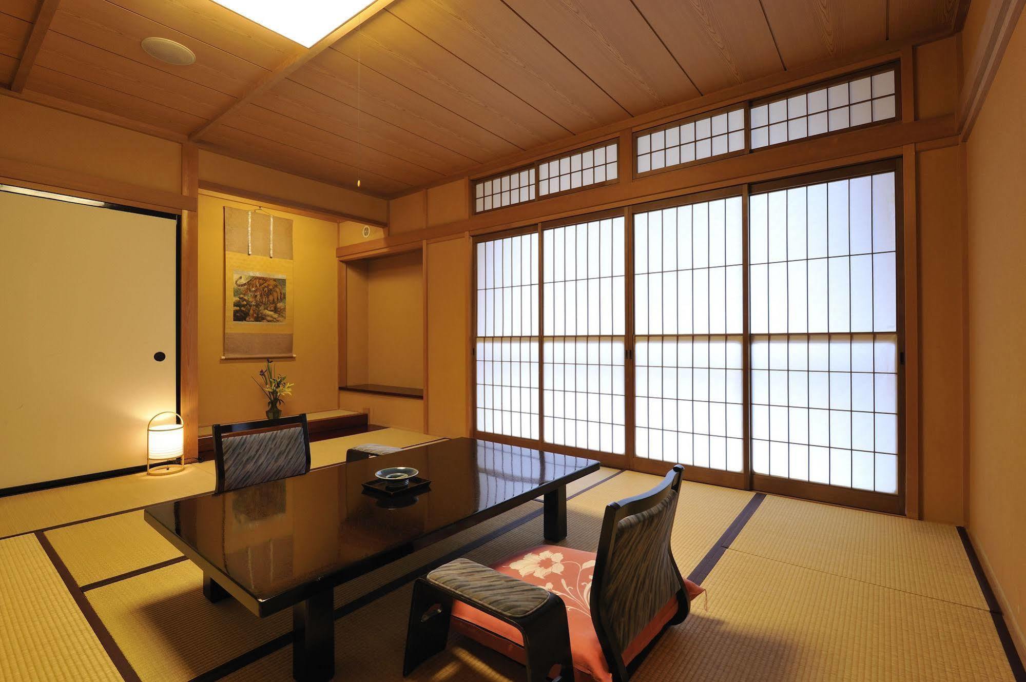 Hodakaso Sangetsu Takayama  Buitenkant foto